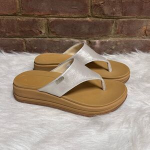 Reef Women’s Aura Silver Wedge Sandal Size 8 NEW